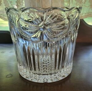 Lead crystal flower vase